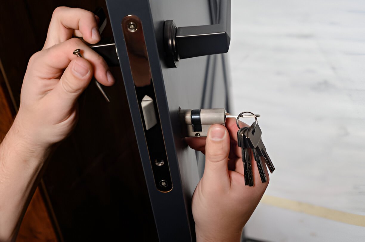 professional locksmith